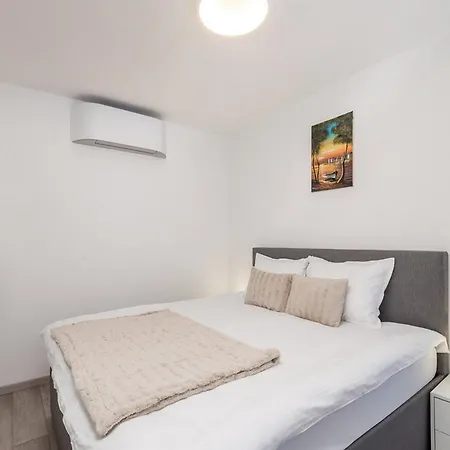 Corichi With Swimming Pool * 奥帕提亚