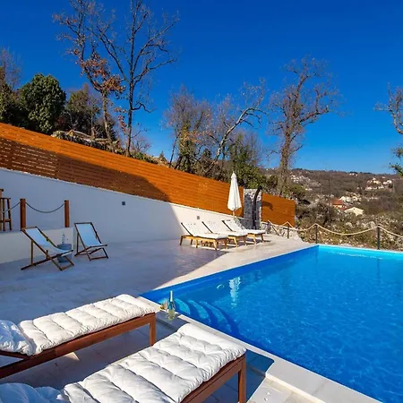 Corichi With Swimming Pool Villa