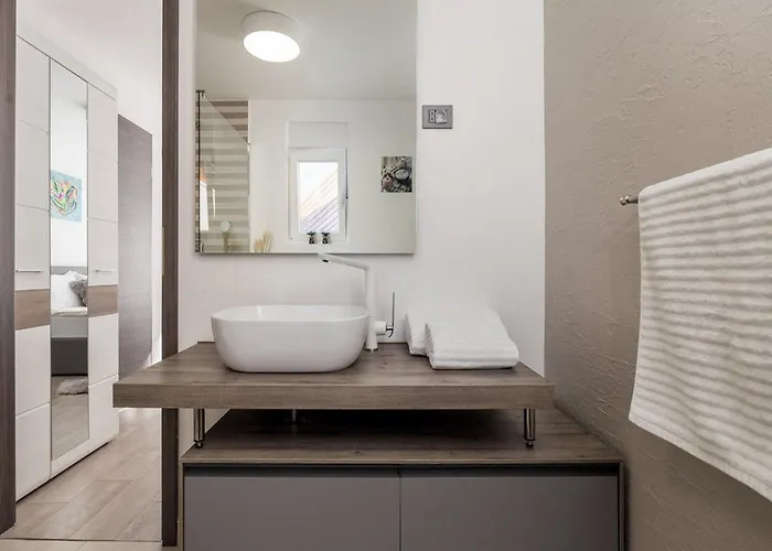 Villa Corichi With Swimming Pool *