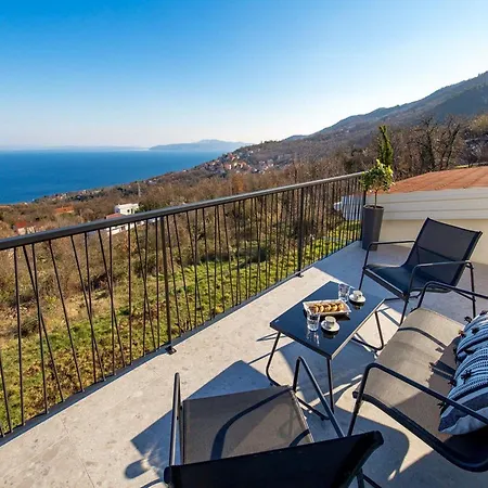 Corichi With Swimming Pool Vila Opatija